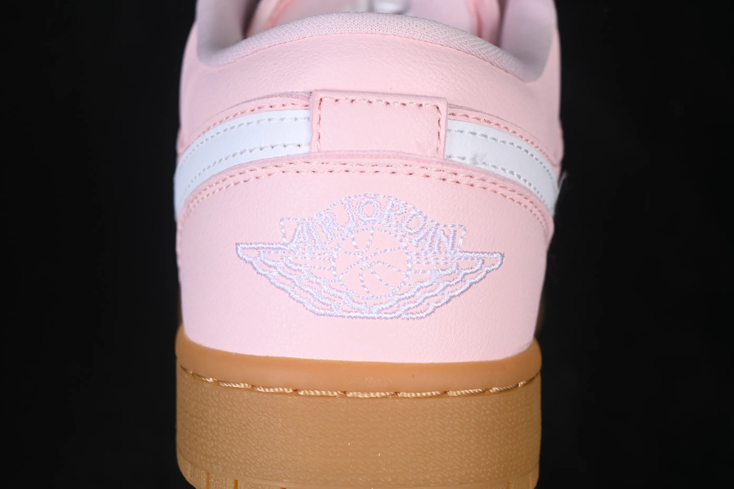 All categories Air Jordan Jordan series basketball shoes Air Jordan 1 Low Air Jordan 1 Low AJ1 Joe 1 raw rubber powder low-top basketball shoes DC0774-601
